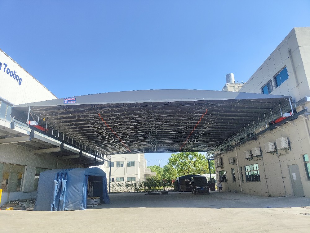 大型電動推拉棚（péng）工廠移動倉庫蓬廠房過道伸縮雨棚戶外籃球場遮陽篷