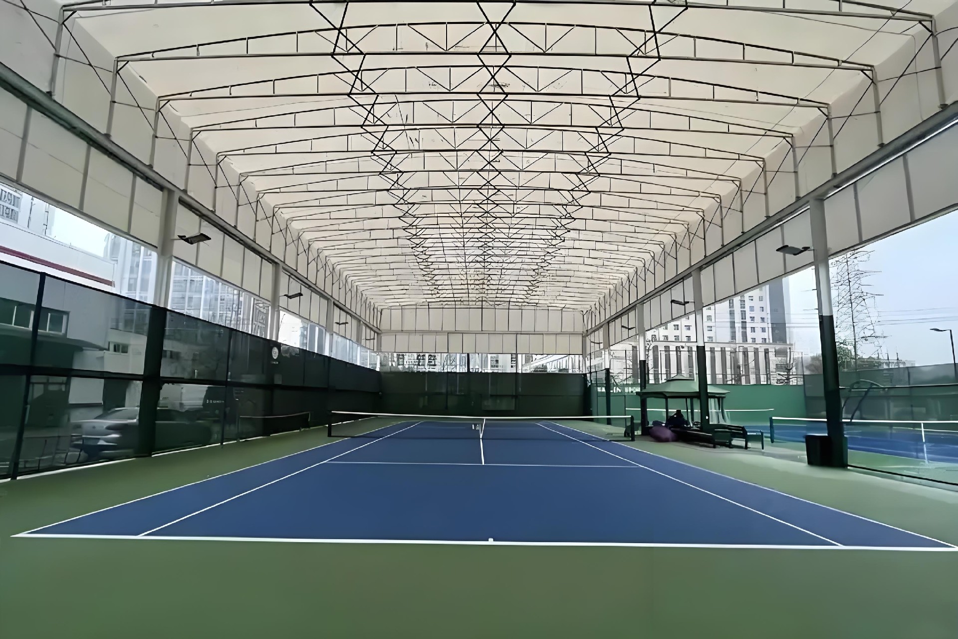 球場雙邊立柱（zhù）電動雨棚 (4).jpg