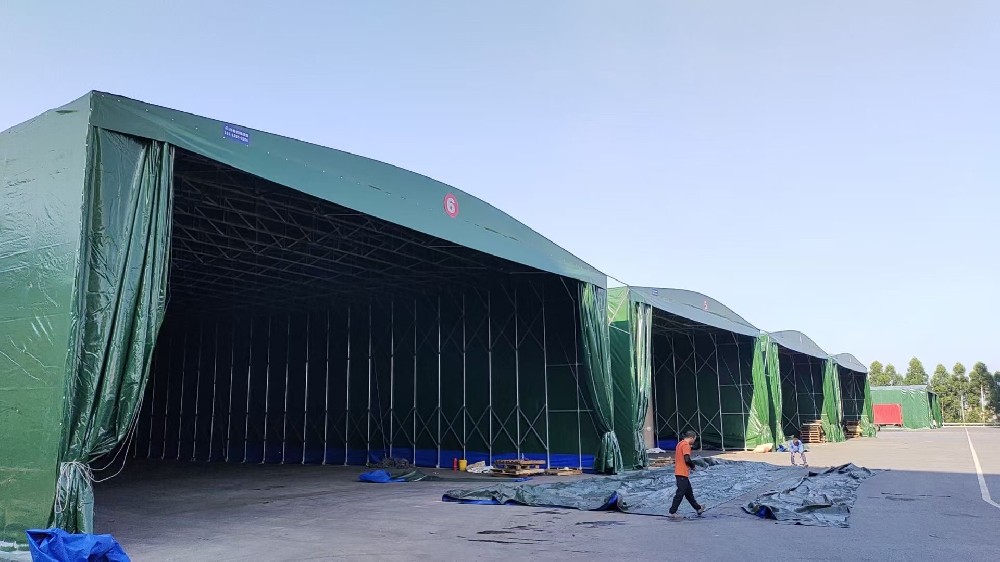 手動推拉雨（yǔ）棚