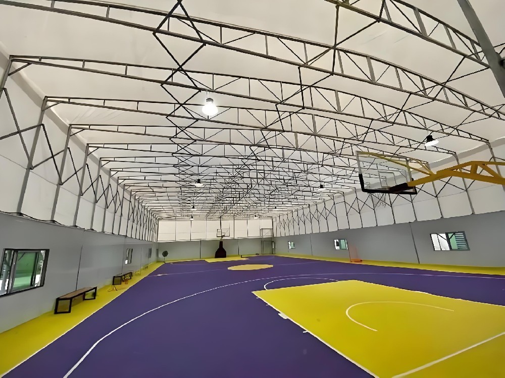 球場（chǎng）雨棚