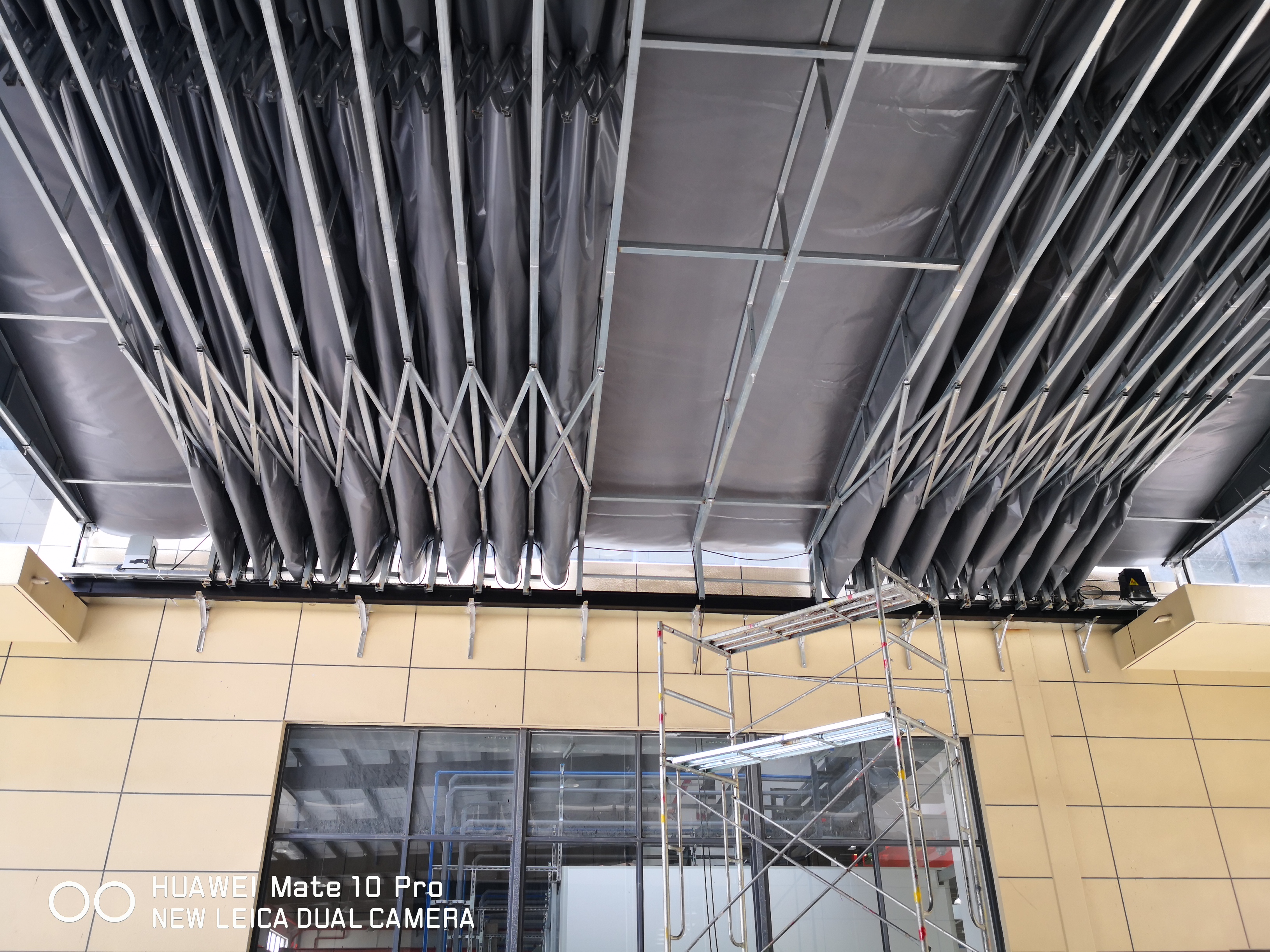 蘇州電動雨棚深（shēn）受廣大用戶的喜愛（ài）