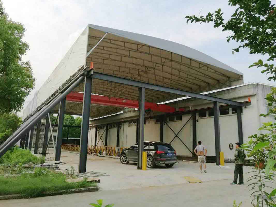 電（diàn）動推拉雨篷